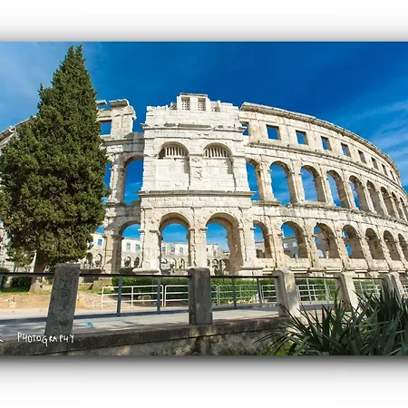 Bonvenon2volme Apt&room Pula