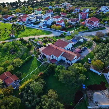 아파트 Bonvenon2volme Apt&room 풀라